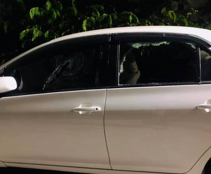 Sebuah kereta milik penduduk tempatan mengalami kerosakan teruk yang dipercayai dilakukan individu tidak bertanggungjawab