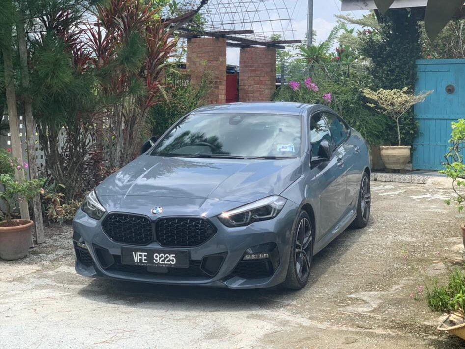 Model BMW ini bukan sahaja 'menawan' tetapi turut mempunyai prestasi enjin terbaik