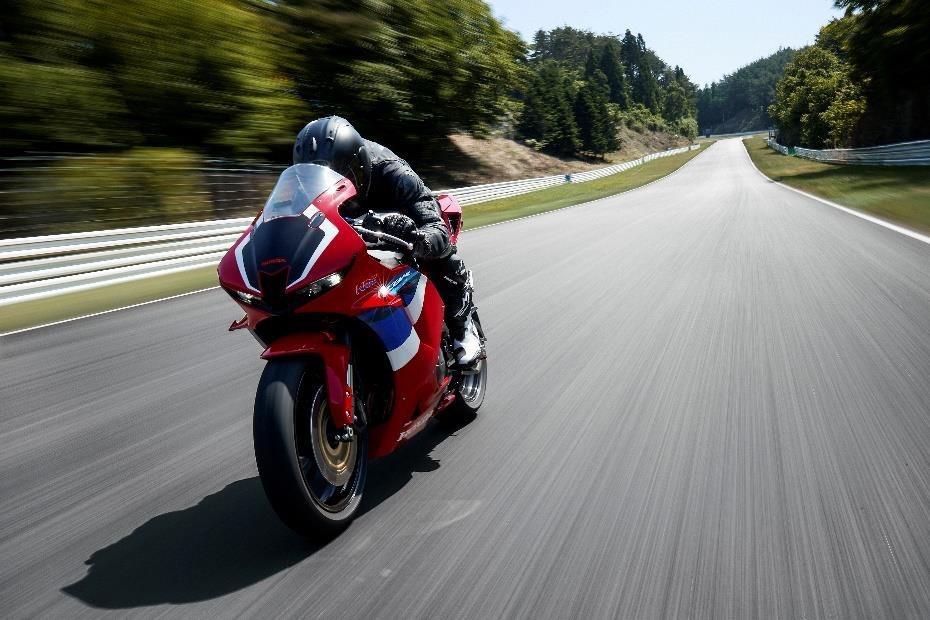 210416-cbr600rr-honda-v006
