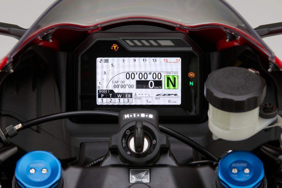 210416-cbr600rr-honda-v004