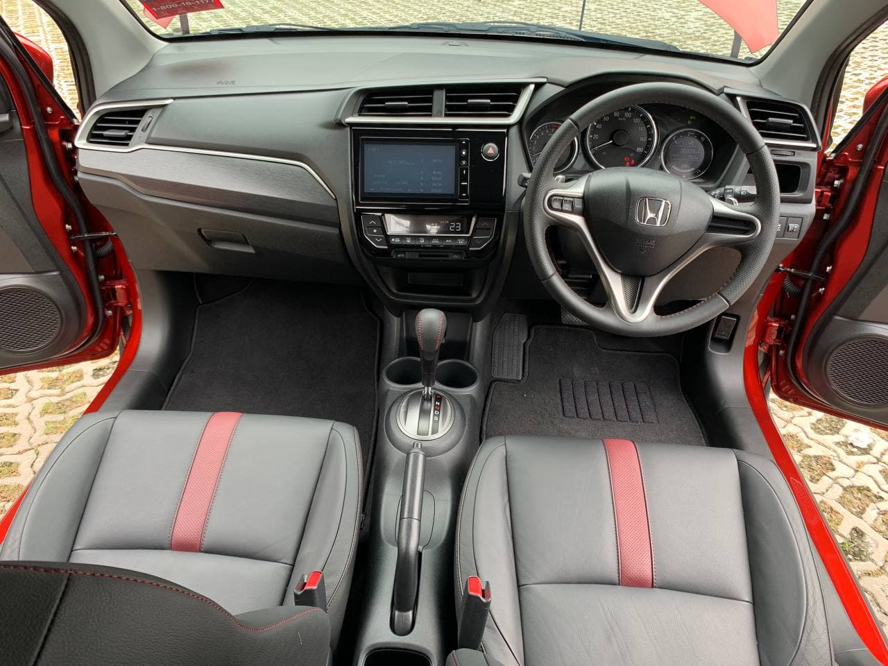 210422-honda-brv-v008.jpg