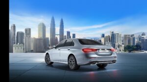 mercedes e300 amg line 02