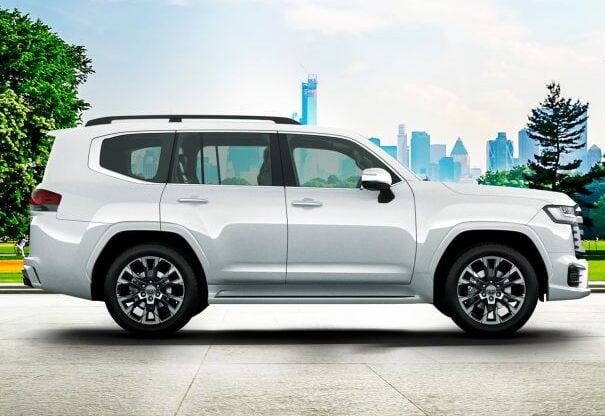 210804-toyota-land-cruiser.v004.png