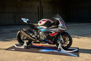 bmw m1000 rr 02