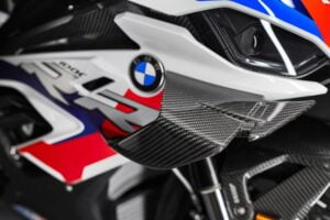 bmw m1000 rr 12