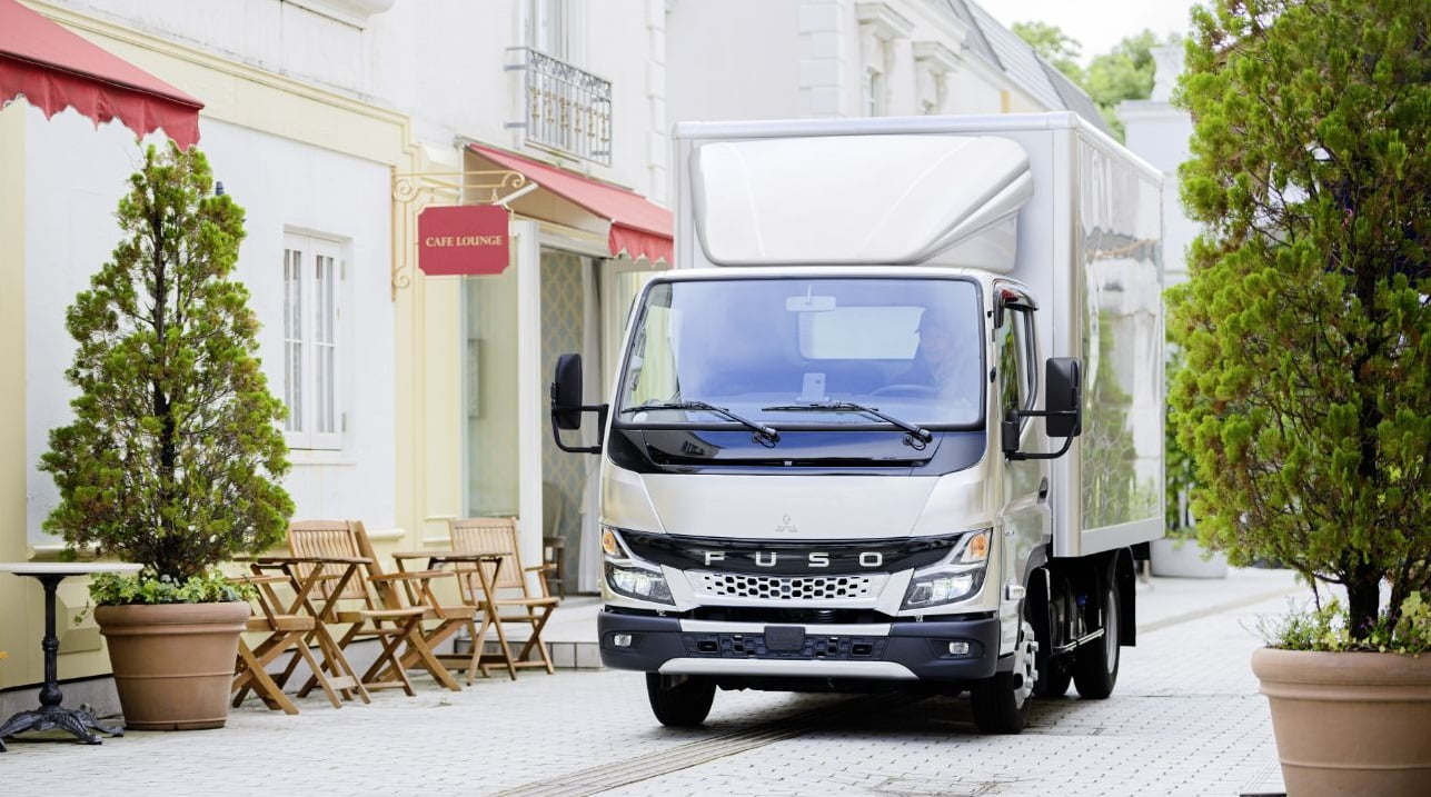 fuso canter 01