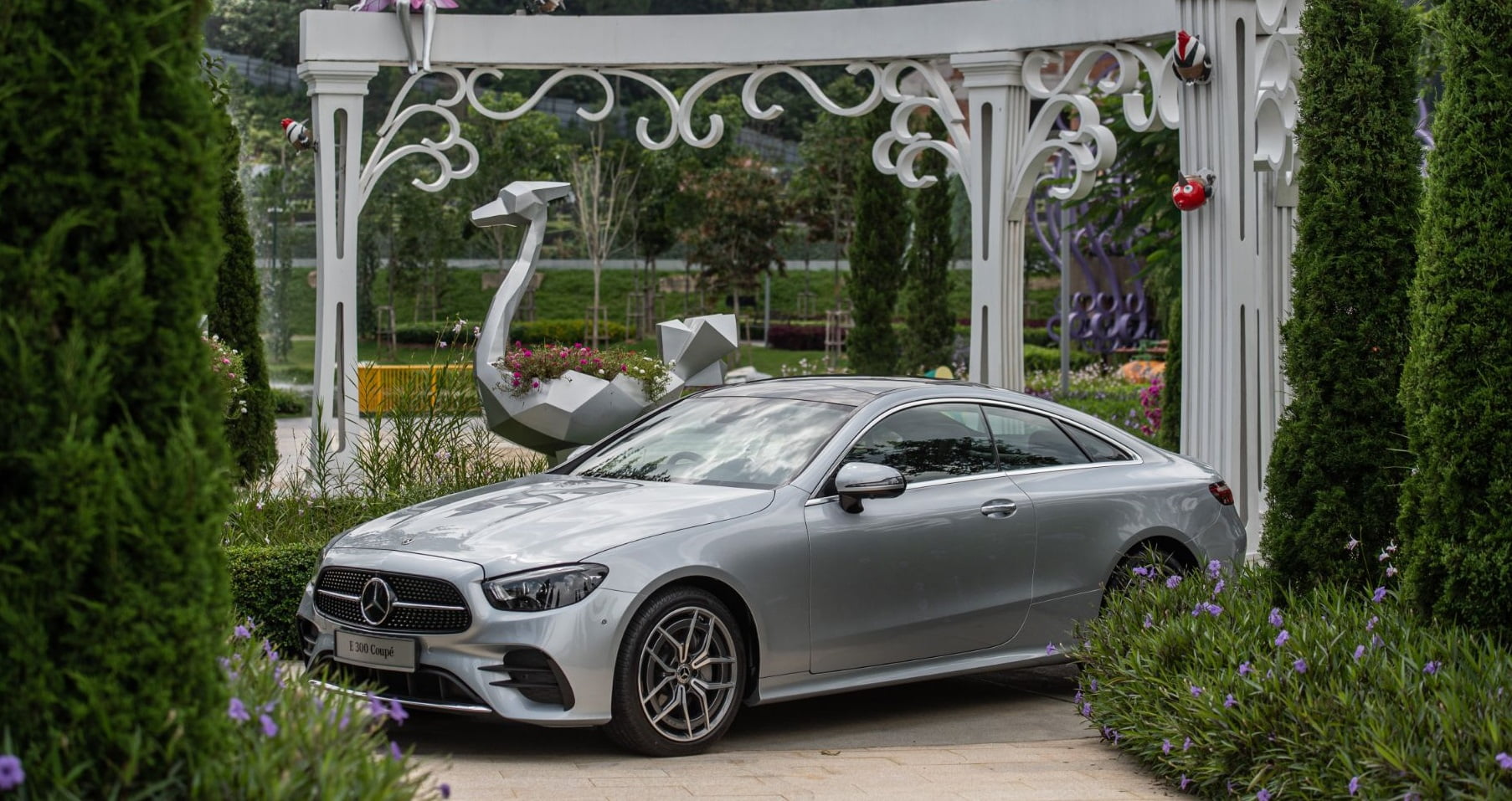 mercedes e300 coupe amg line 2021 thumb