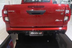 toyota hilux revo gr sport 01