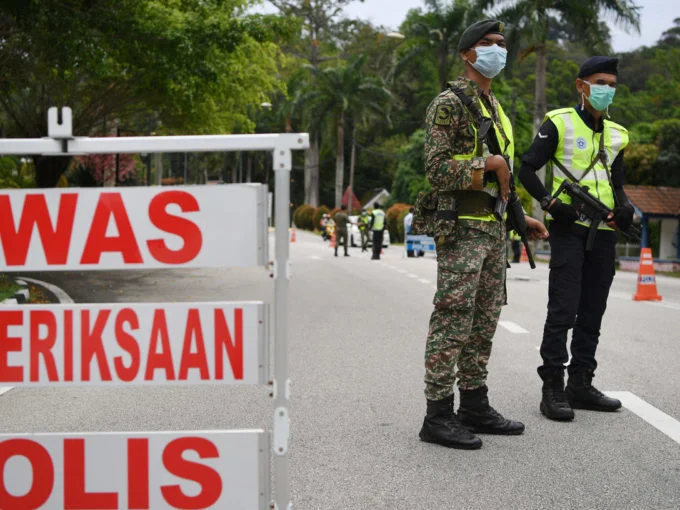 Gambar fail sekatan jalan raya (SJR). - Foto ihsan Malay Mail