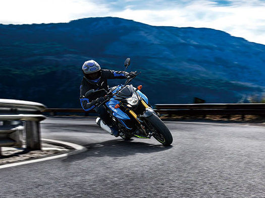 211011-gsxs750abs-suzuki-v004.jpg
