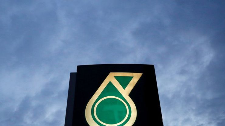 Petronas sentiasa melakukan kerja amal membantu golongan memerlukan. - Foto ihsan Malay Mail