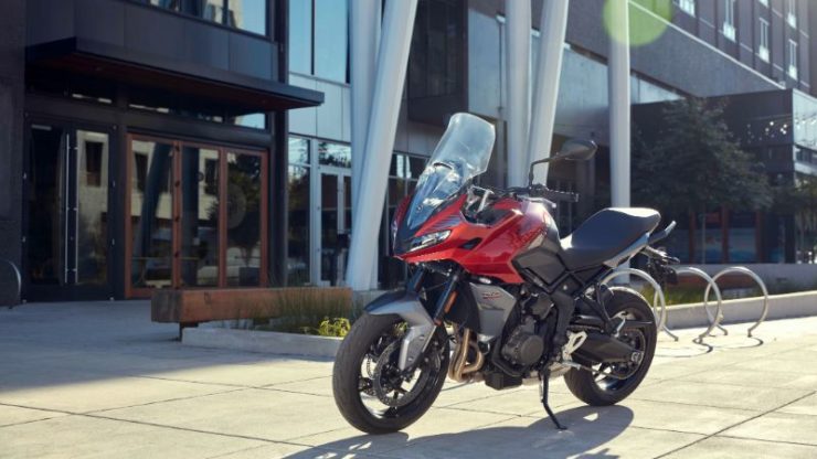 triumph tiger sport 660 02