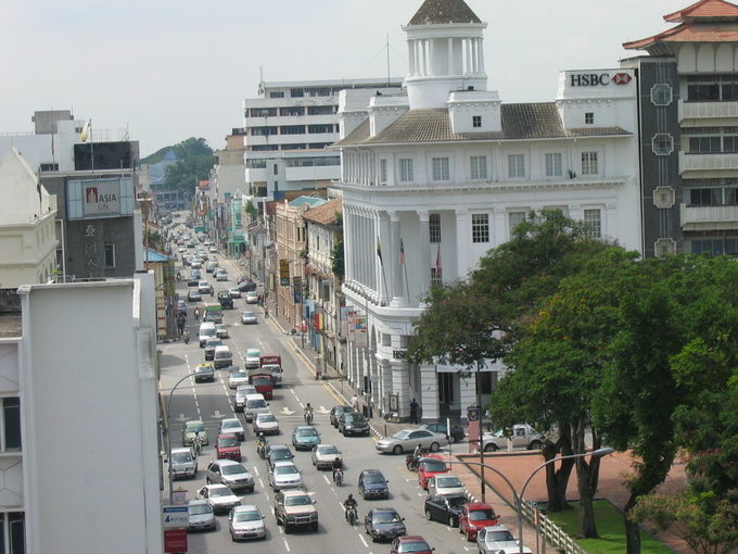 Ipoh antara lokasi tumpuan sekaligus menyebabkan berlaku pertambahan bilangan kenderaan. - Foto ihsan Wikipedia