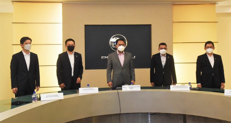 Proton mengadakan kerjasama terbaharu dengan smart Automobile Company sekaligus mengukuhkan kedudukan kedua syarikat itu dalam pasaran automotif dunia. - Foto ihsan Proton