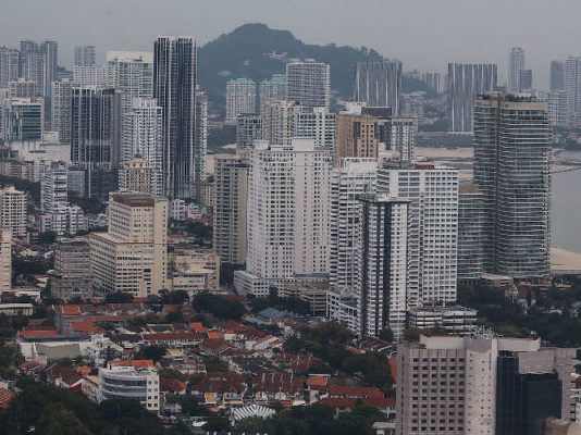 Pulau Pinang antara lokasi popular buat para pelancong setiap kali musim cuti. - Foto ihsan Malay Mail