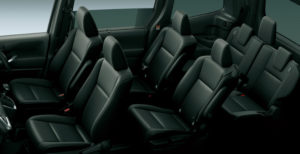 toyota voxy 02