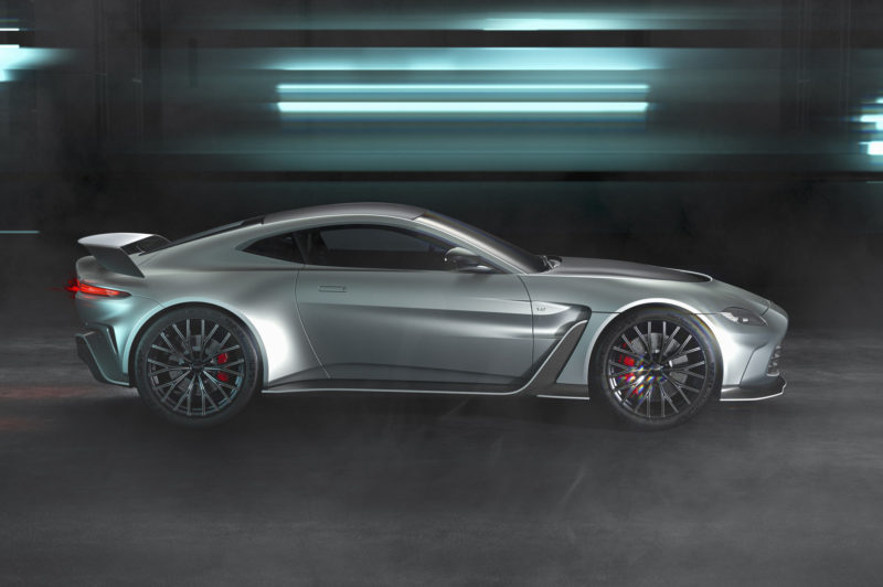 Aston Martin V12 Vantage 02