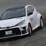 Yaris Auto 02