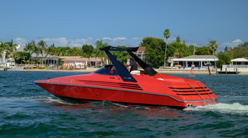 ferrari riva 32 02