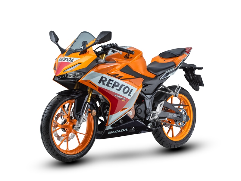 Honda CBR150R Edisi Repsol 01