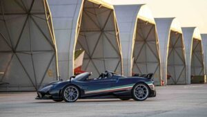 pagani huayra tricolore 02