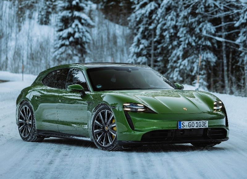 porsche taycan turbo s sport turismo