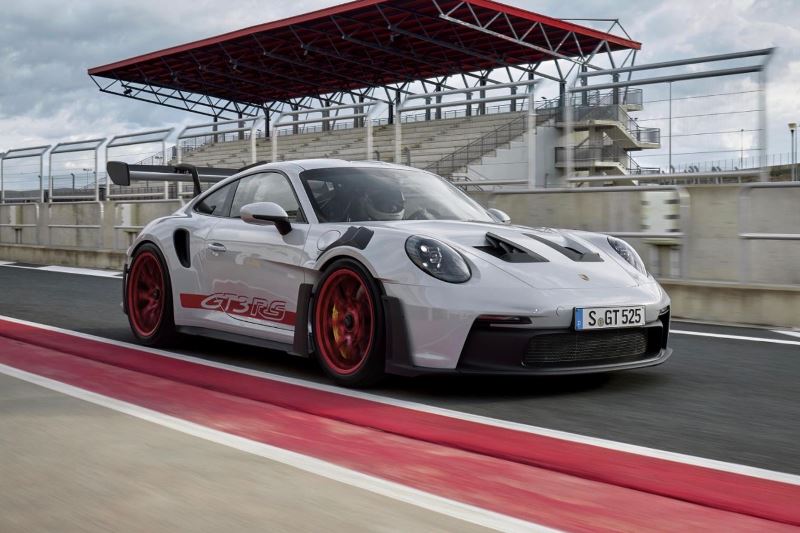 Porsche 911 GT3 RS (992) 01
