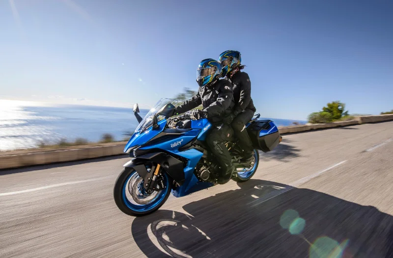 Suzuki GSX-S1000 GT 01