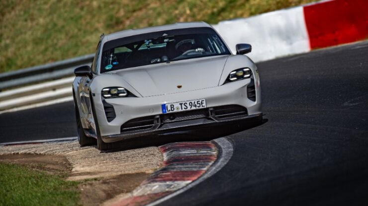 porsche taycan turbo s nurburgring 03