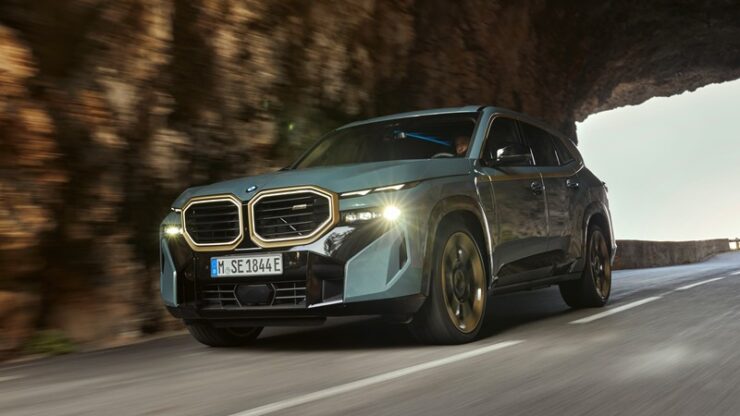 BMW XM 05