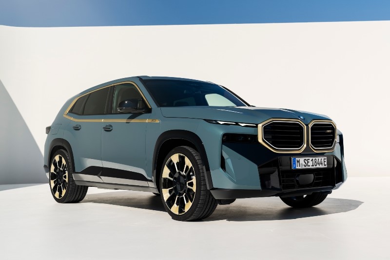 04. The First-Ever BMW XM (Night Gold Line – Cape York Green)