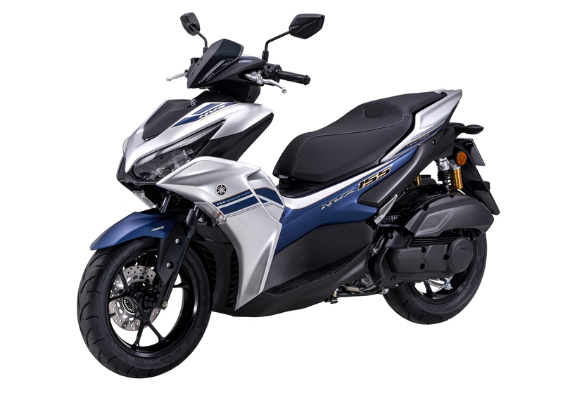 221003001 – Yamaha NVX 45 LEFT FRONT (WHITE METTLIC)