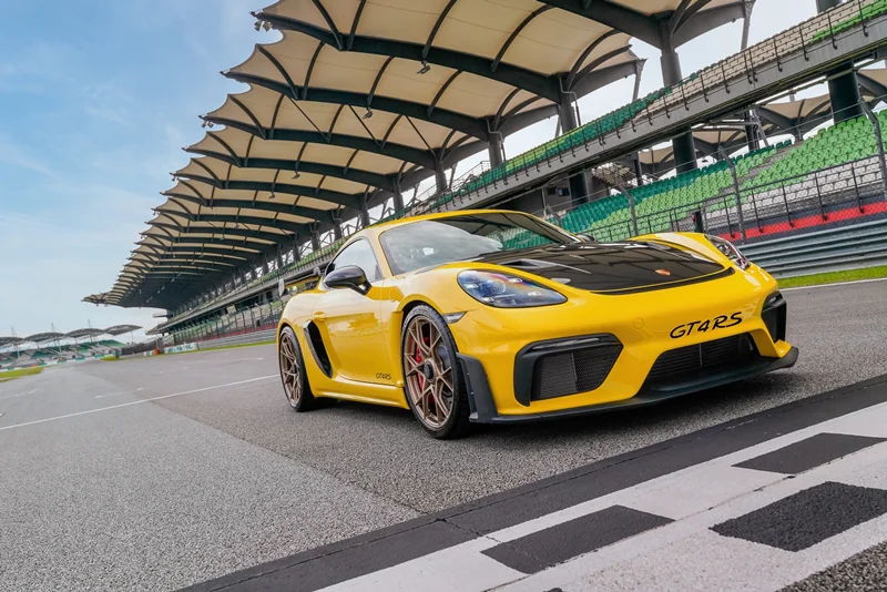 Porsche 718 Cayman GT4 RS-2