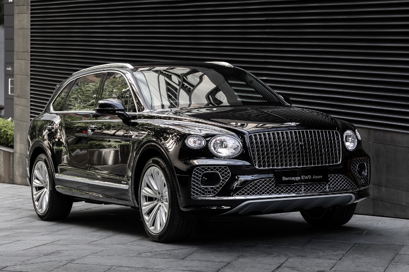 Bentley Bentayga EWB Azure 02