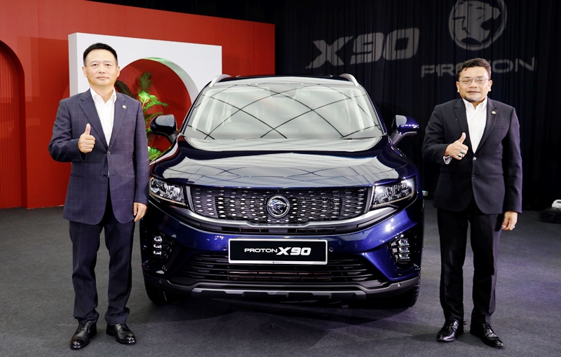 Proton X90 – Dr. Li and En Roslan