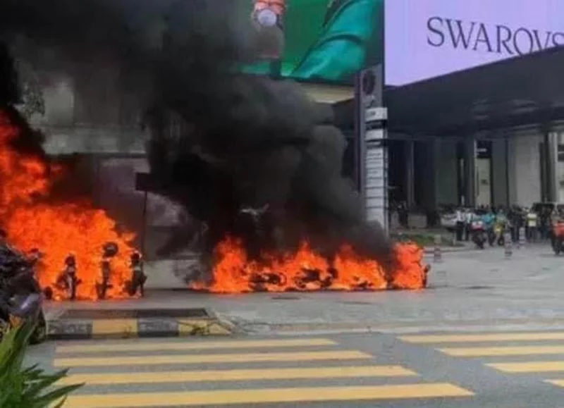 Kebakaran motosikal klcc 02