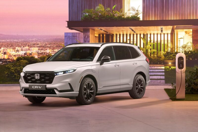 ALL-NEW HONDA CR-V: NEW POWERTRAIN OPTIONS FOR GLOBAL FAVOURITE