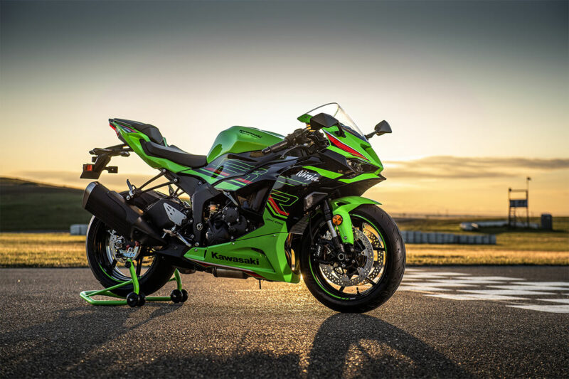 Kawasaki Ninja ZX-6R 2024 01