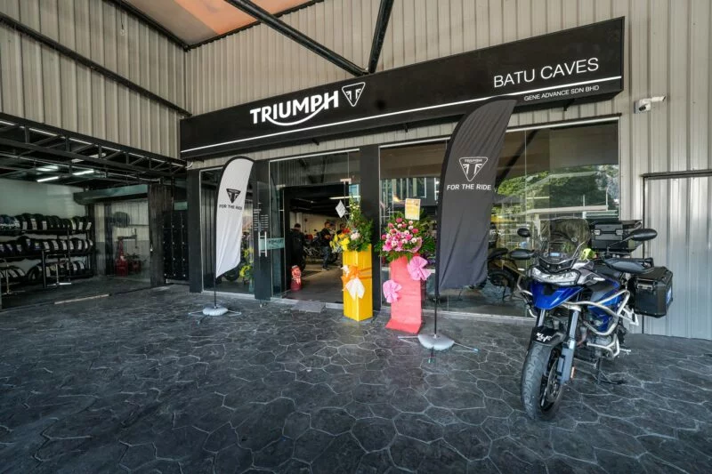 Triumph Batu Caves 01