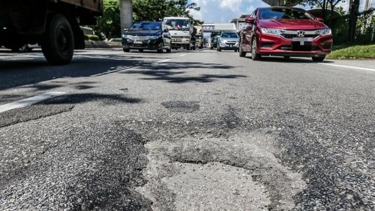 jalan raya rosak