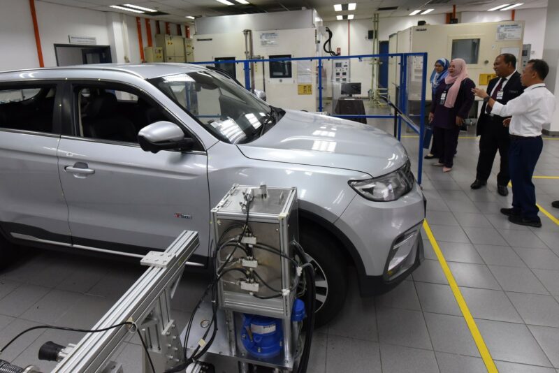 Pusat Ujian Proton terima akreditasi 01