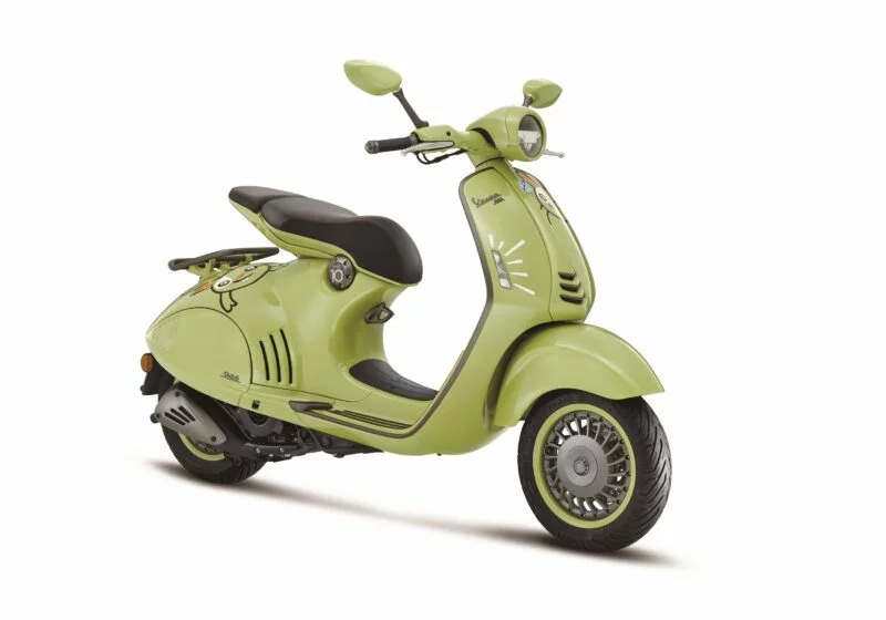 Vespa 946 10 Anniversario 01