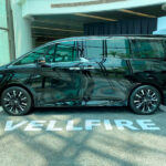 Toyota Vellfire 02