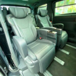 Toyota Vellfire 08