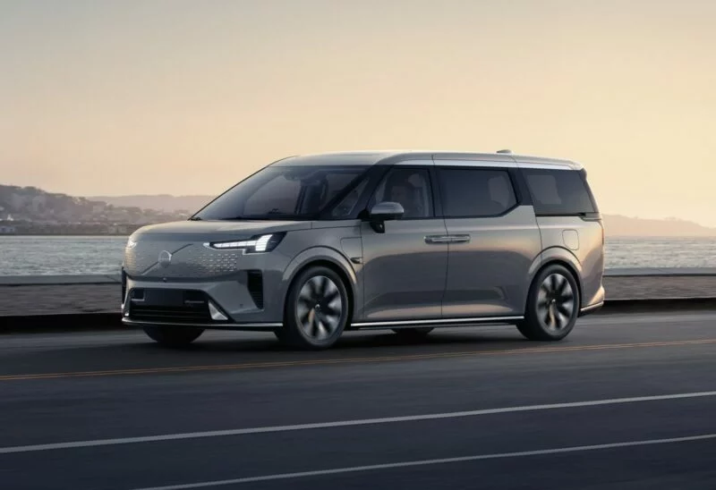 Volvo EM90 PR Images