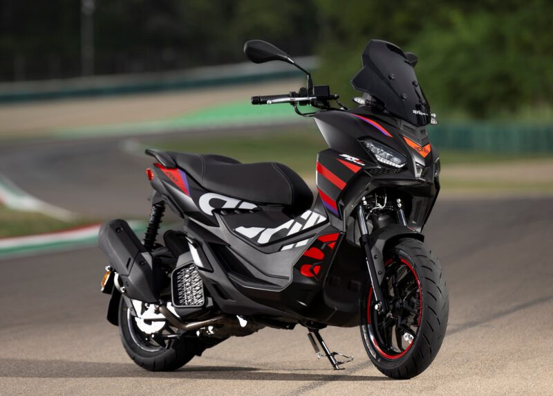 Aprilia SR GT Replica 01