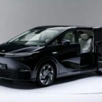 XPENG X9 07