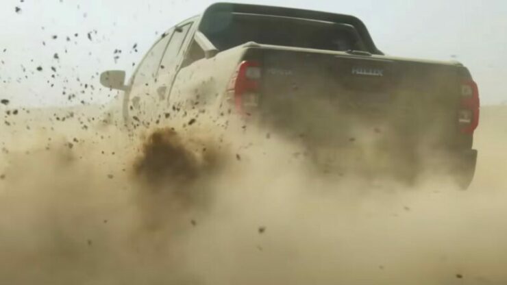 toyota hilux iklan haram 06