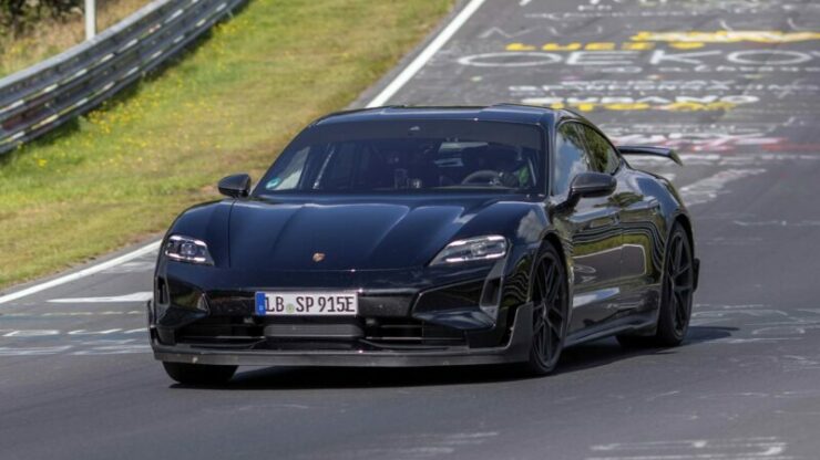 Porsche Taycan nurburgring 03