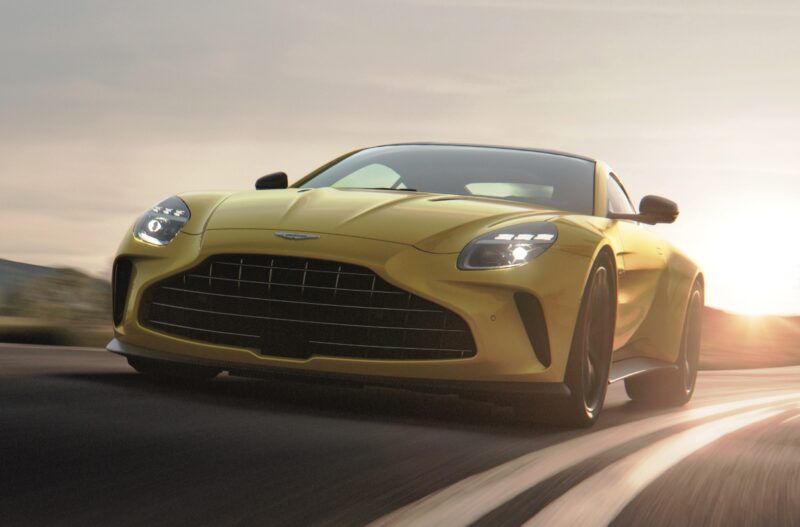 Aston_Martin_Vantage_01